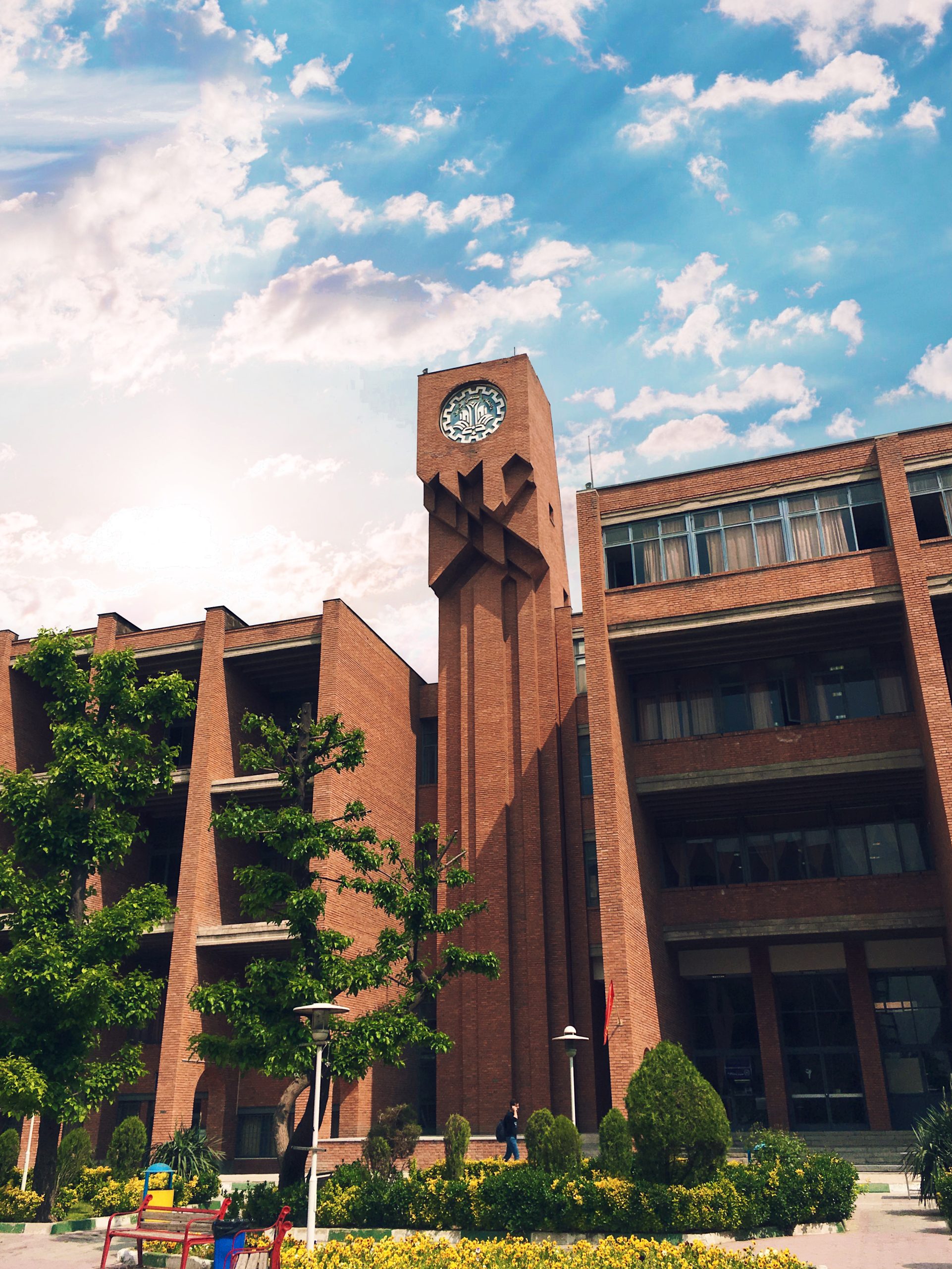 موری: پروژه نوآورانه هوش مصنوعی در خرید آنلاین از شریف