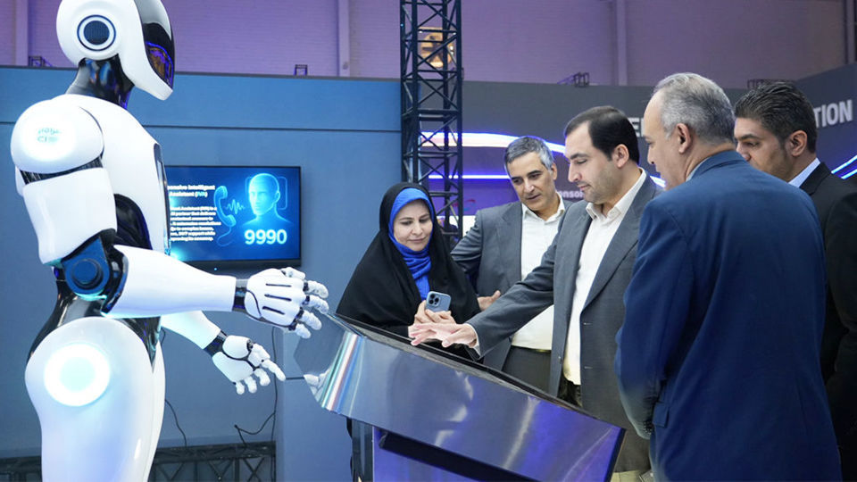 همراه اول با IVA: نخستین دستیار پاسخگویی هوشمند تمام فارسی در ایران